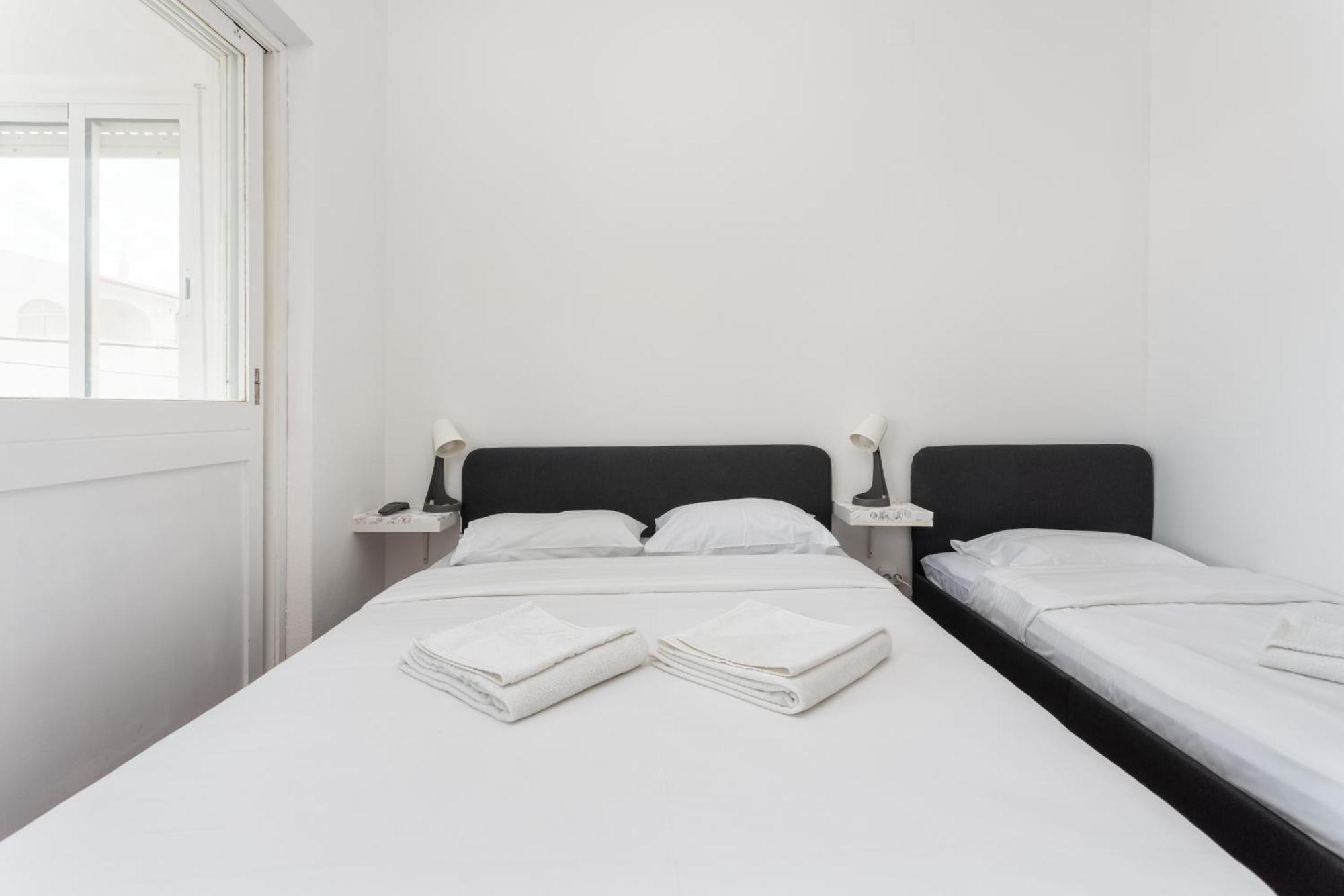 Blife Faro Beach Hostel & Rooms Exteriör bild