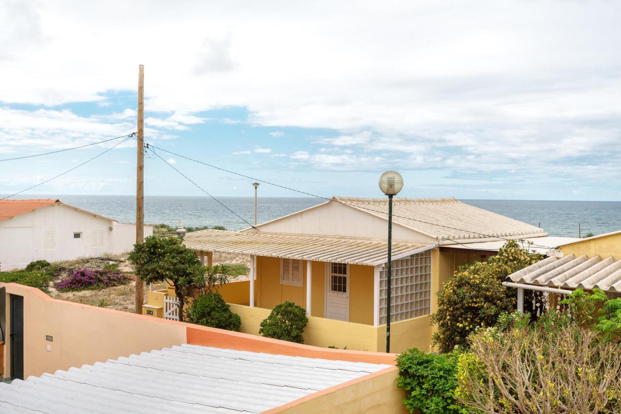 Blife Faro Beach Hostel & Rooms Exteriör bild