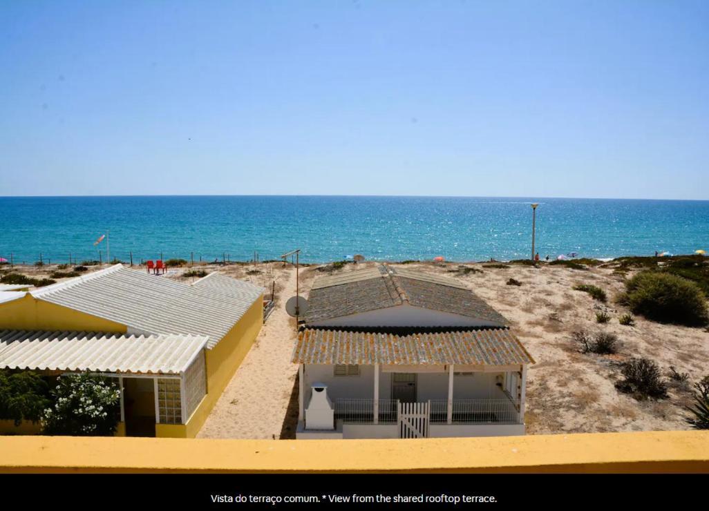 Blife Faro Beach Hostel & Rooms Exteriör bild